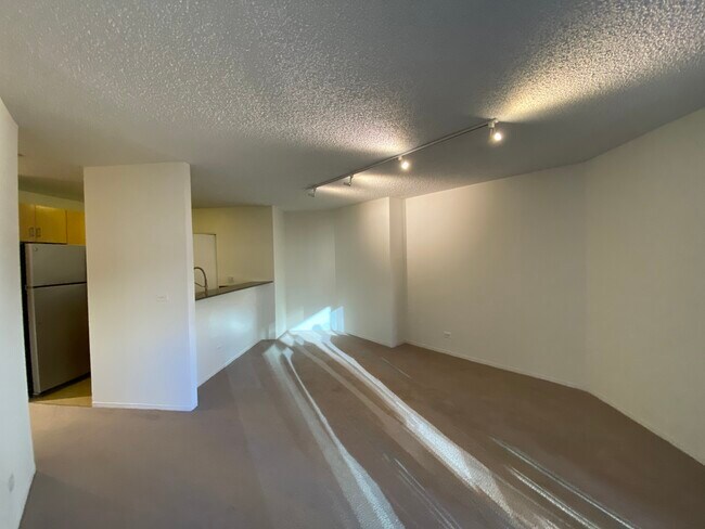 Foto del edificio - 739 N La Salle Dr