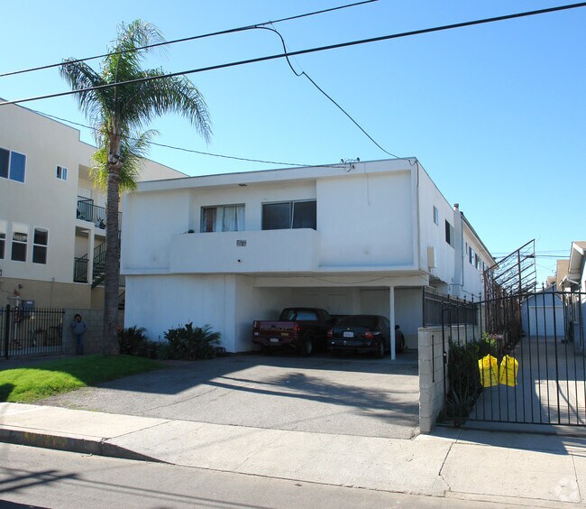 Building Photo - 5327 Auckland Ave