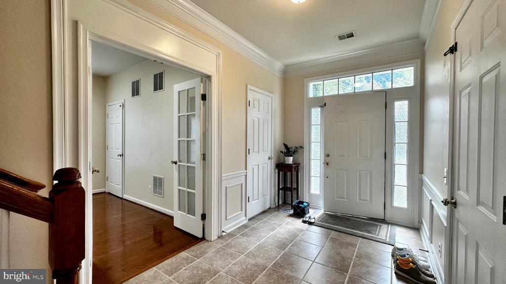 5035 Cool Fountain Ln, Centreville, VA 20120 Townhome Rentals in