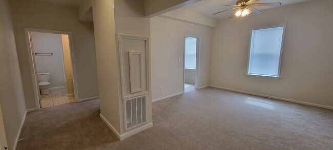 Foto del edificio - 228 Summerlee Ave