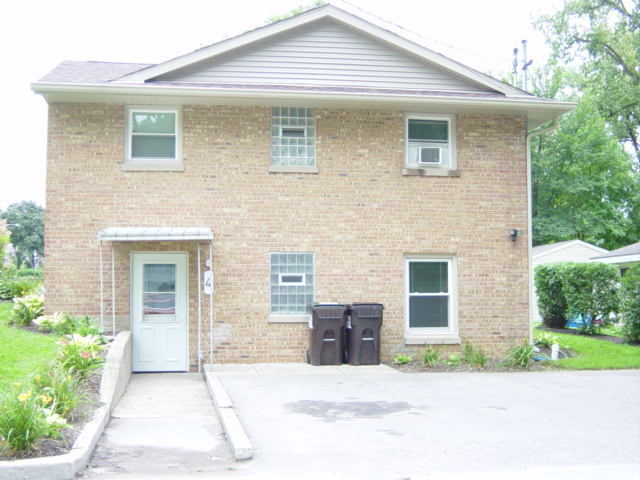 Primary Photo - 3723 Grand Ave