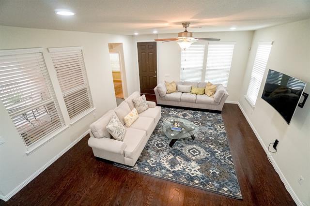 Foto del edificio - 841 Birdie Dr