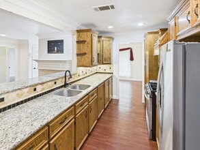 Building Photo - 13010 Foxburo Dr