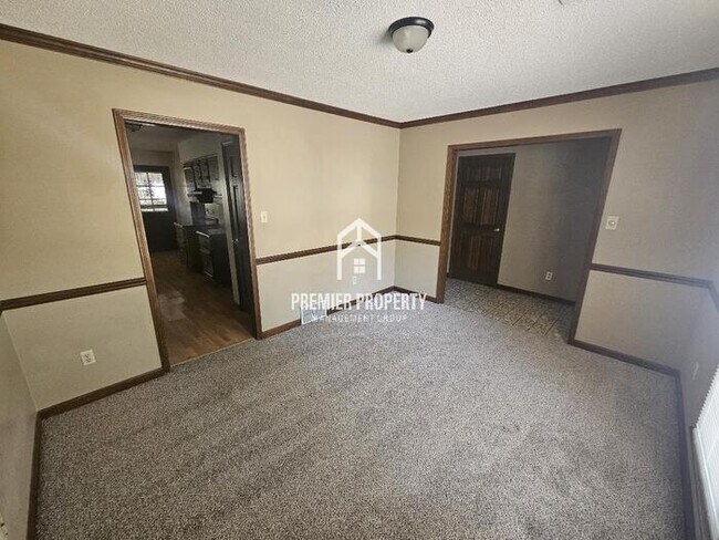 Building Photo - 7103 Shadow Oaks Dr