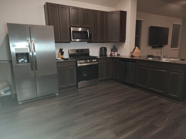 Foto del edificio - 3085 Arrow Wood Dr