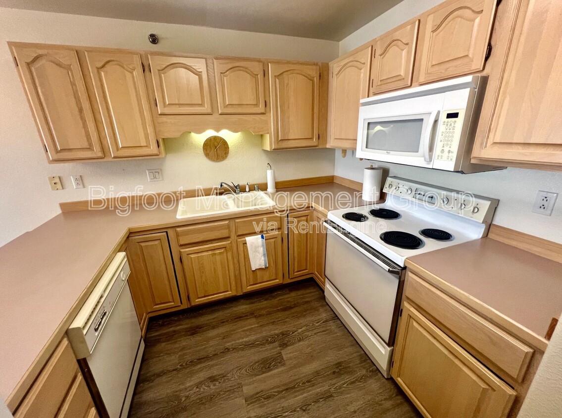 Foto del edificio - 1701 Prospect Ave