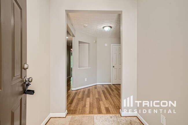 Building Photo - 3692 Tullamore Ln