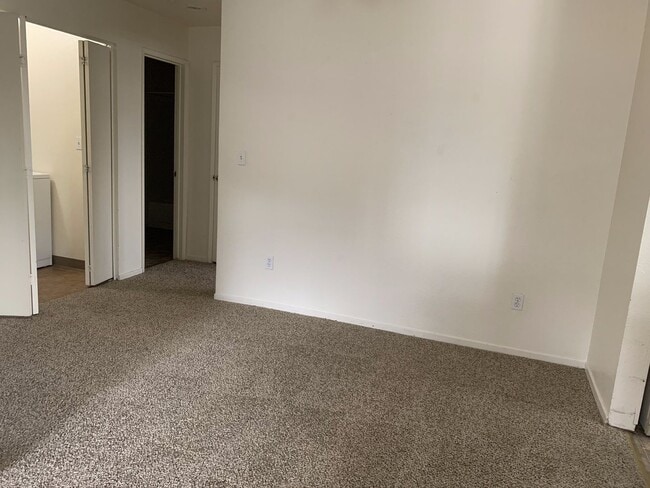 Building Photo - 2169 Kietzke Ln