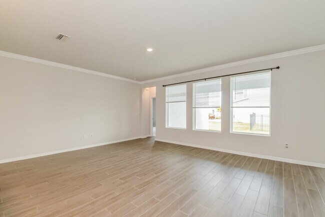 Building Photo - 5414 Gavella Cove