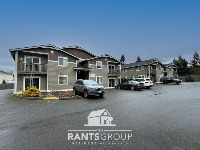 Building Photo - 2 Bedroom in the heart of Yelm!