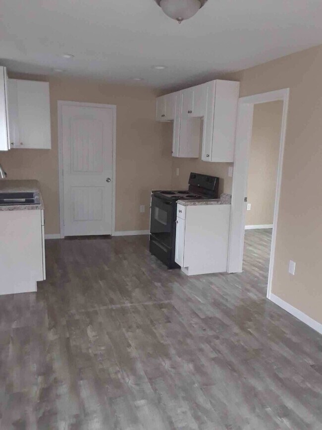 Foto del edificio - 406 W Tyson Ave R9406