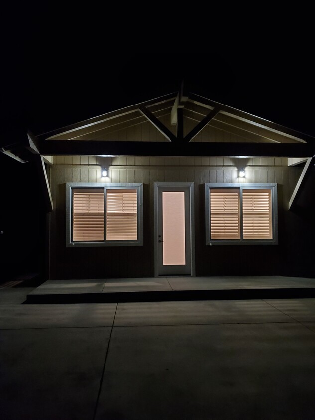 front view - 14056 Sycamore Ave