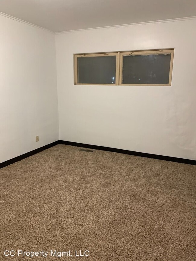 Building Photo - 3 br, 2 bath House - 311 Parker Dr