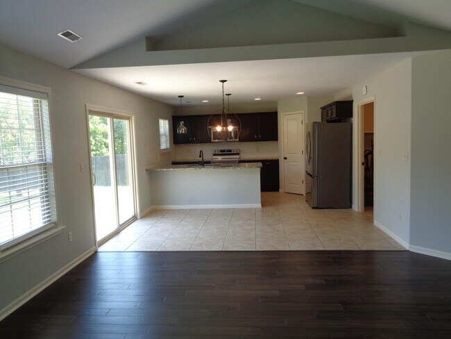 Foto del edificio - 5103 Grayling Ct