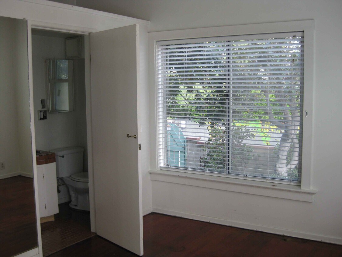 Foto principal - 50 Breeze Ave