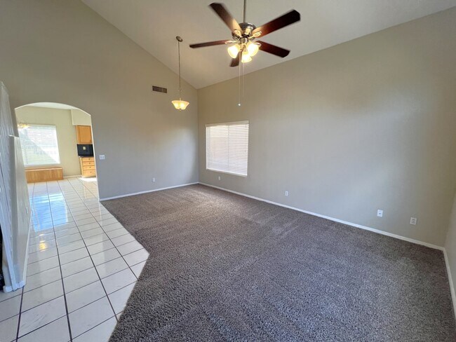 Foto del edificio - 4906 E Brown Rd Unit 20