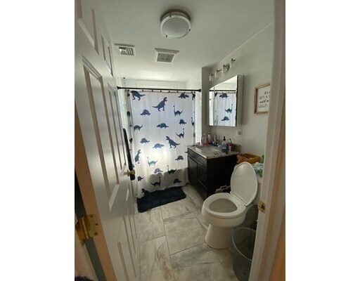 Building Photo - 157 Bellevue Rd