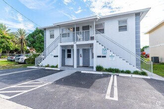 Building Photo - 1002 Palm Beach Lakes Blvd
