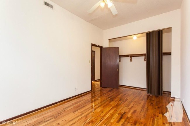 Foto del edificio - 2523 N Lincoln Ave