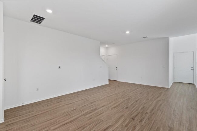 Building Photo - 7229 Spotted Leaf Wy