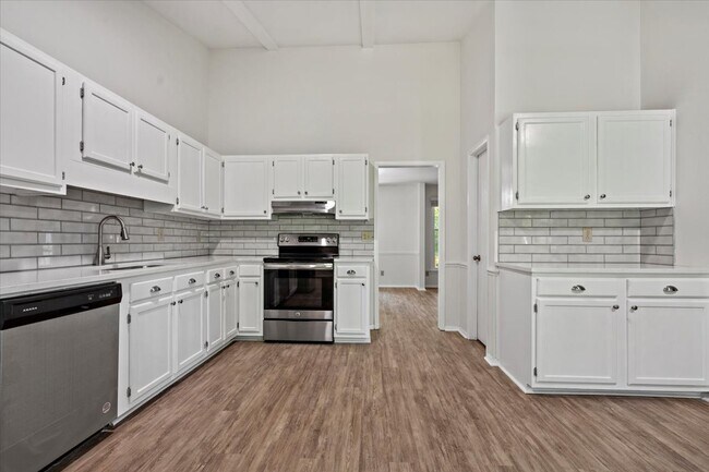 Foto del edificio - 9605 Leeswood Ln