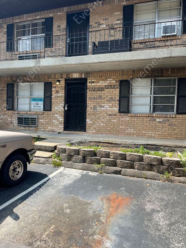 925 Shallowford Rd Unit 20, Chattanooga, TN 37411 Condo for Rent in