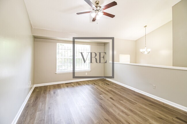 Foto del edificio - 3696 Dogwood Farm Rd