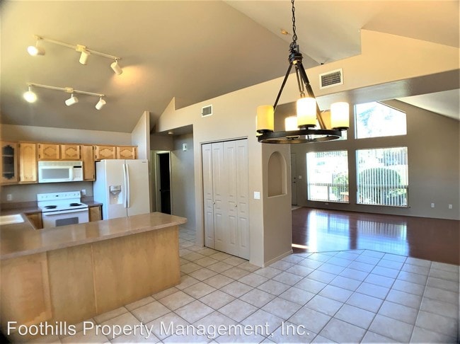 Building Photo - 1125 Verde Valley School Rd