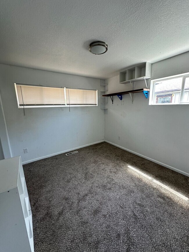 Foto del edificio - Charming basement apartment