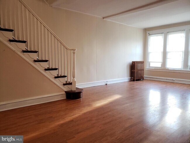 Building Photo - 3006 McKinley St