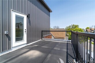 Building Photo - 340 Bird Ave
