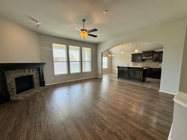 Building Photo - Newly Available in SW OKC!