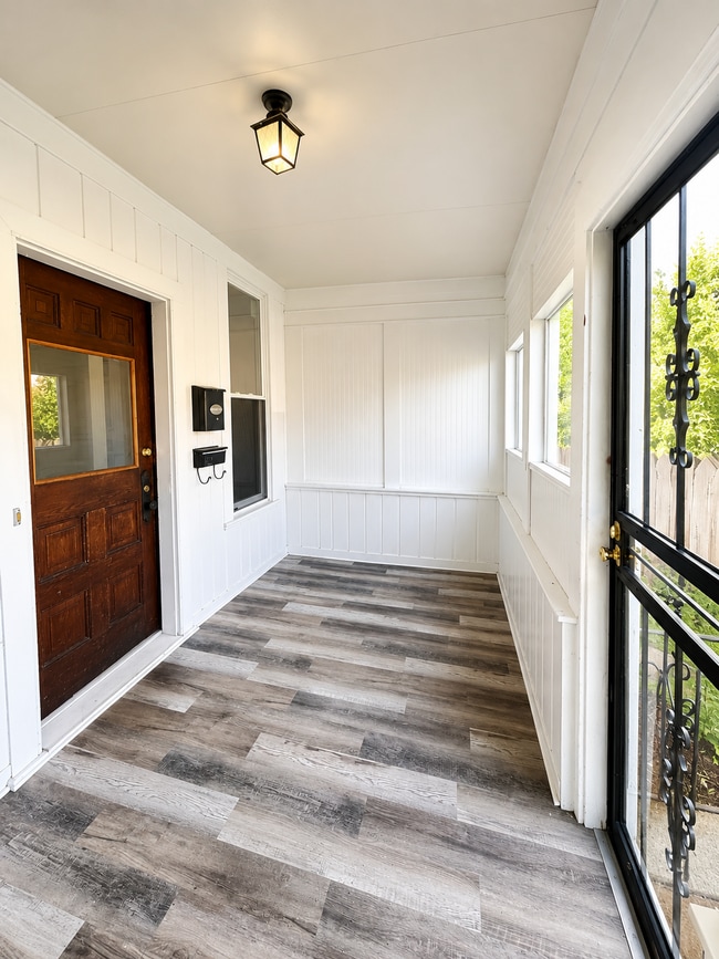 Building Photo - 3308 Stevens Ave
