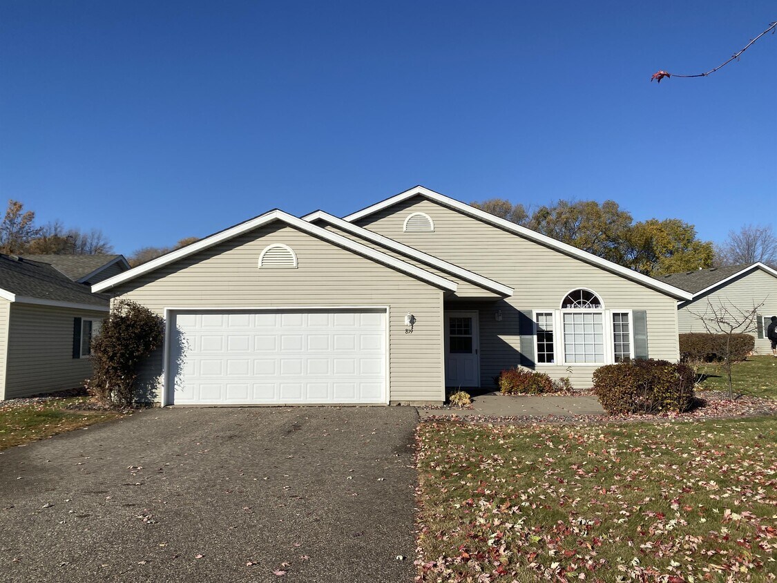 819 7th Ave NE, Buffalo, MN 55313 House Rental in Buffalo, MN