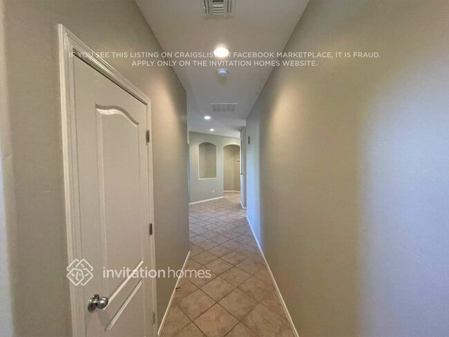 Foto del edificio - 17682 W Cavedale Dr