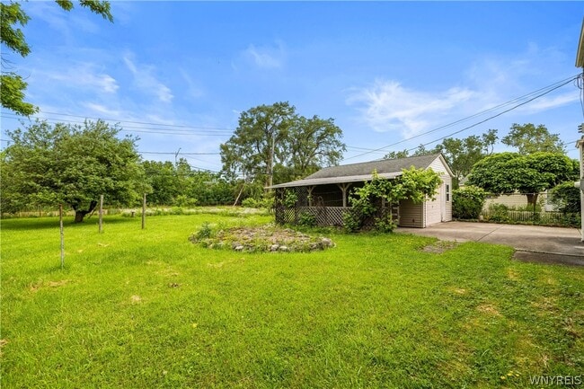 Building Photo - 6 Nokomis Pkwy