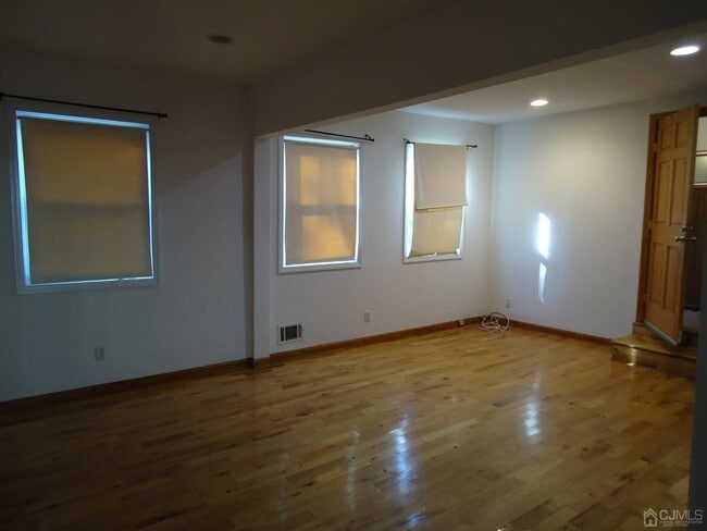 Foto del edificio - 123 Burnett St