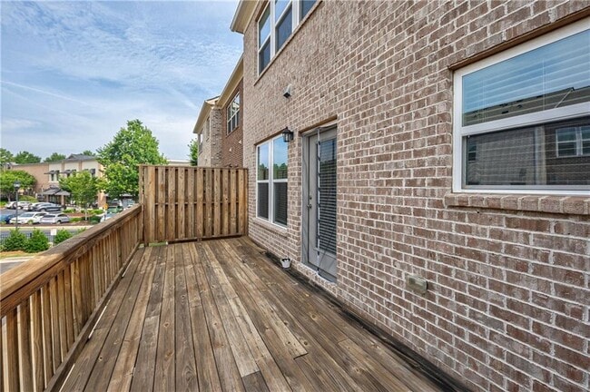 Building Photo - 806 Sunset Park Dr