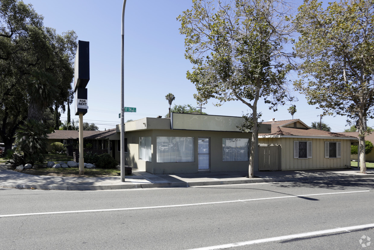 Foto principal - 826-832 E 17th St