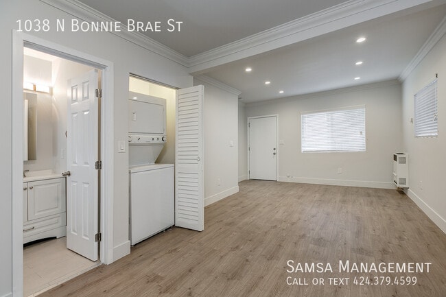 Foto del edificio - 1038 N Bonnie Brae St