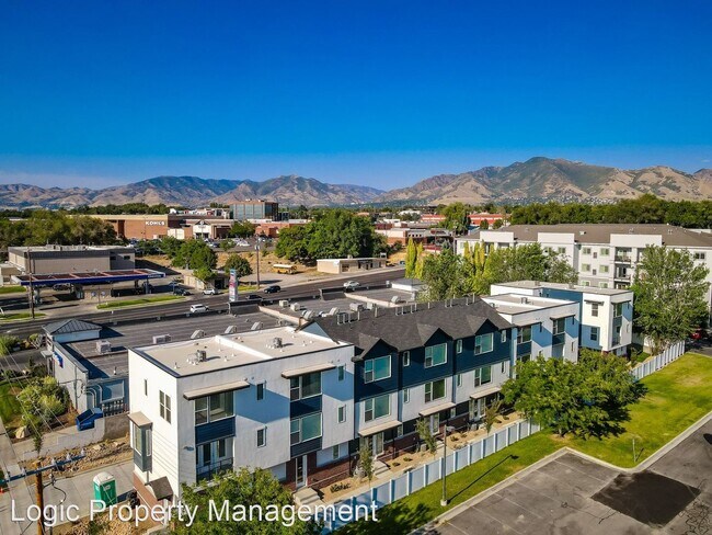 Foto del edificio - 2 br, 2.5 bath House - 3327 South 1100 East