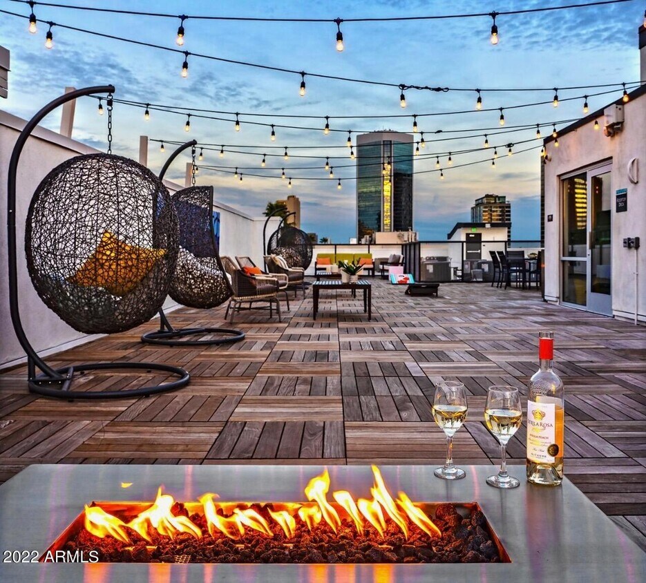 Primary Photo - 425 W Osborn Rd