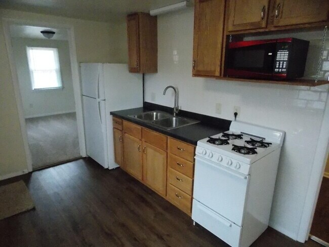 Foto del edificio - 3600 Westwind Dr