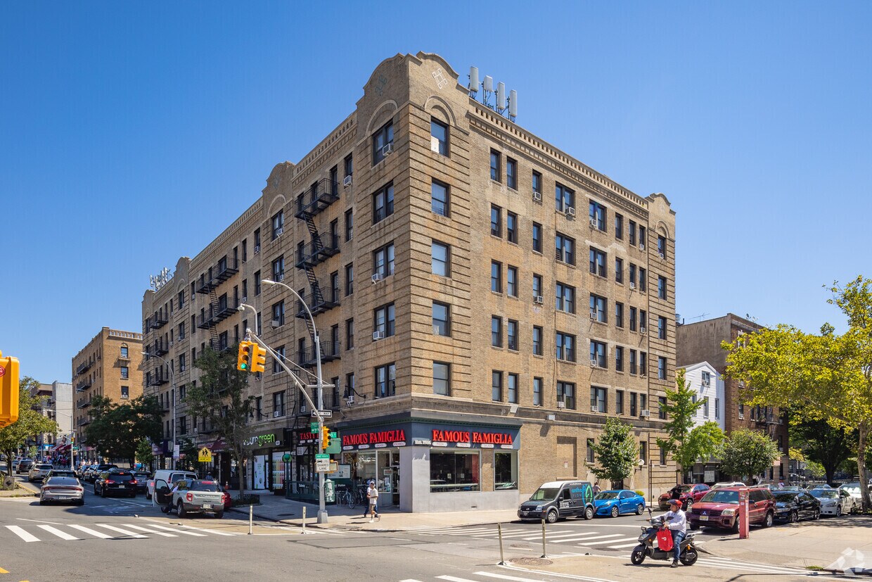 Primary Photo - Woodrow Court