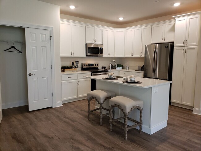 Foto del edificio - The Residences at St. Joseph Court