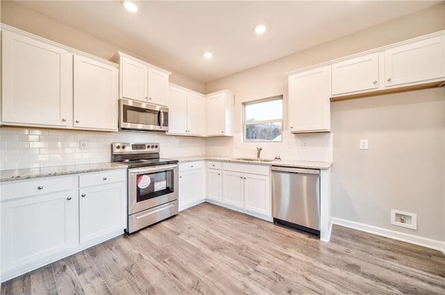 Building Photo - 21 Belfield Ct