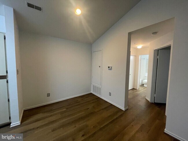 Building Photo - 18510 Boysenberry Dr