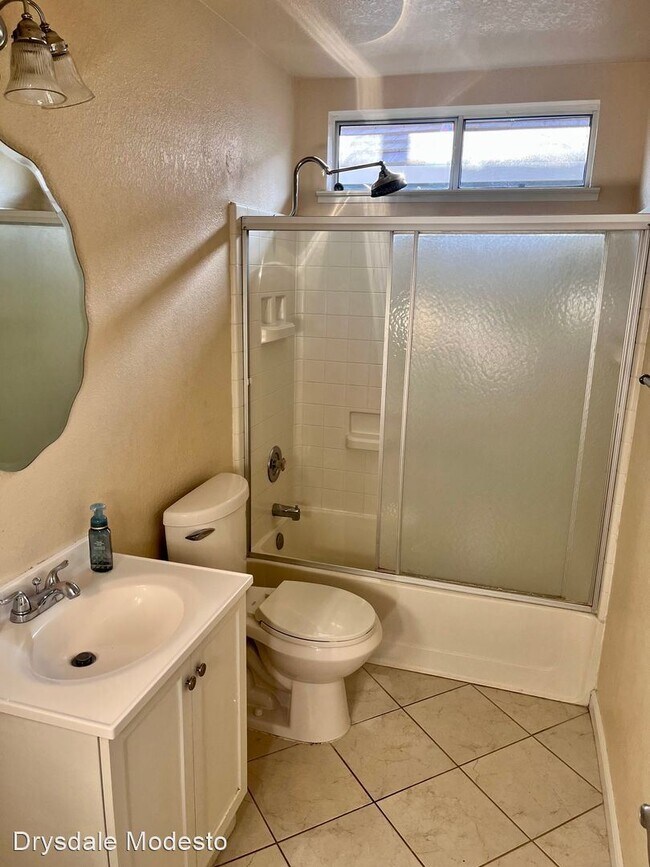 Building Photo - 4 br, 2 bath House - 4829 Old Ranch Rd.