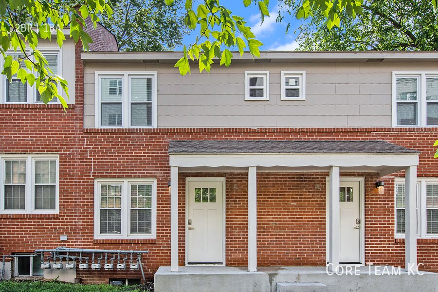 Newly Renovated Townhouse For Rent! Townhome Rentals in Kansas City