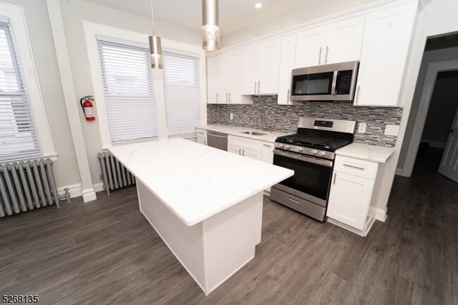 Building Photo - 407 Kerrigan Blvd